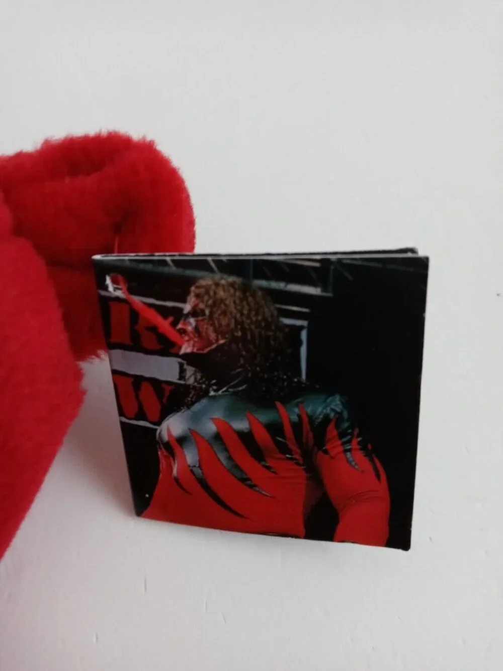 New 1999 WWF WWE Attitude Bear Kane 10